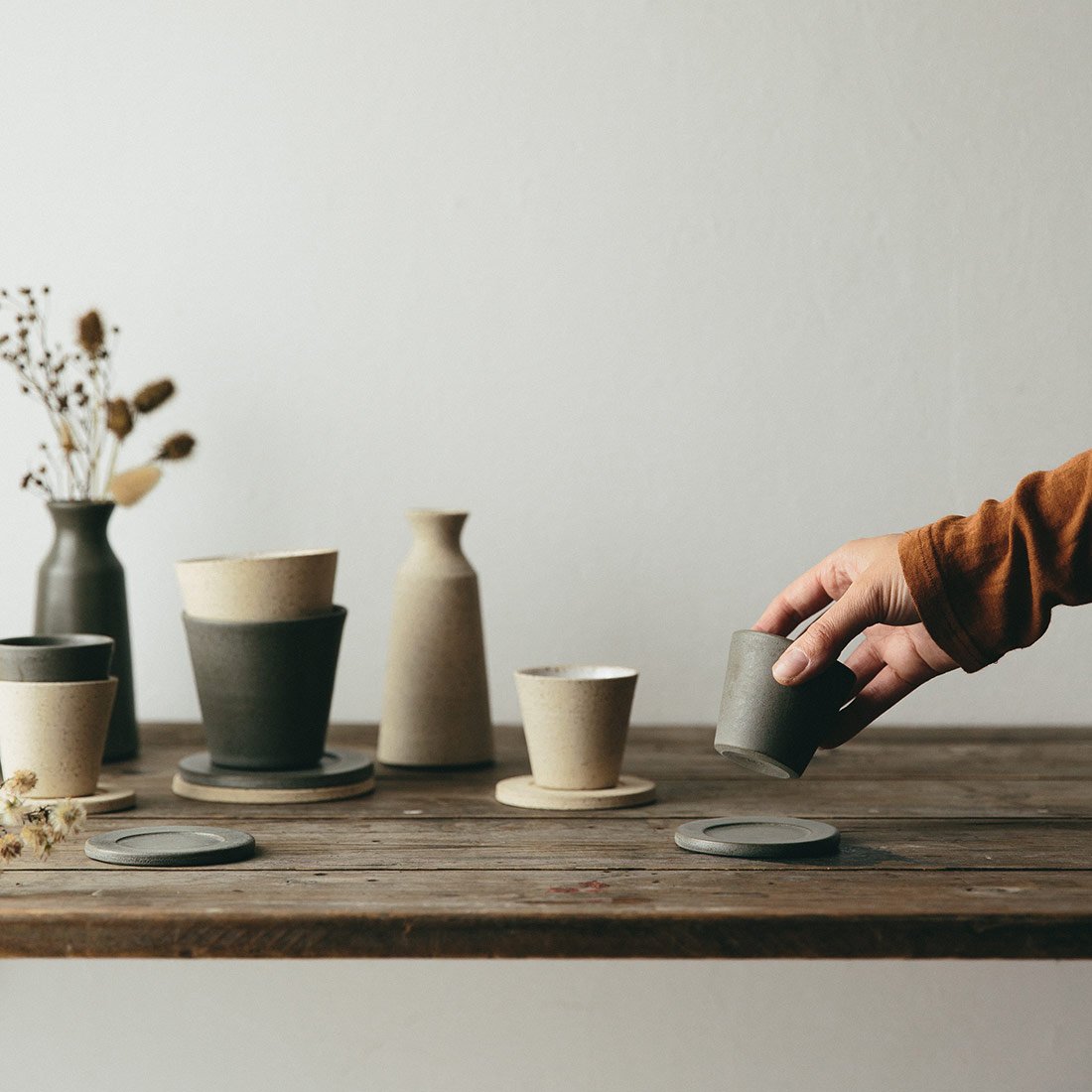 Small Flint Cup and Rest